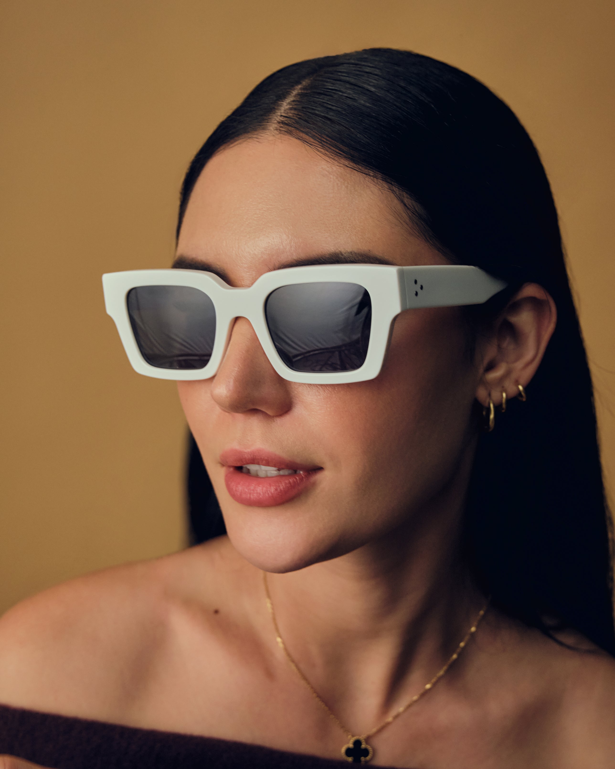 WOMEN'S SUNGLASSES