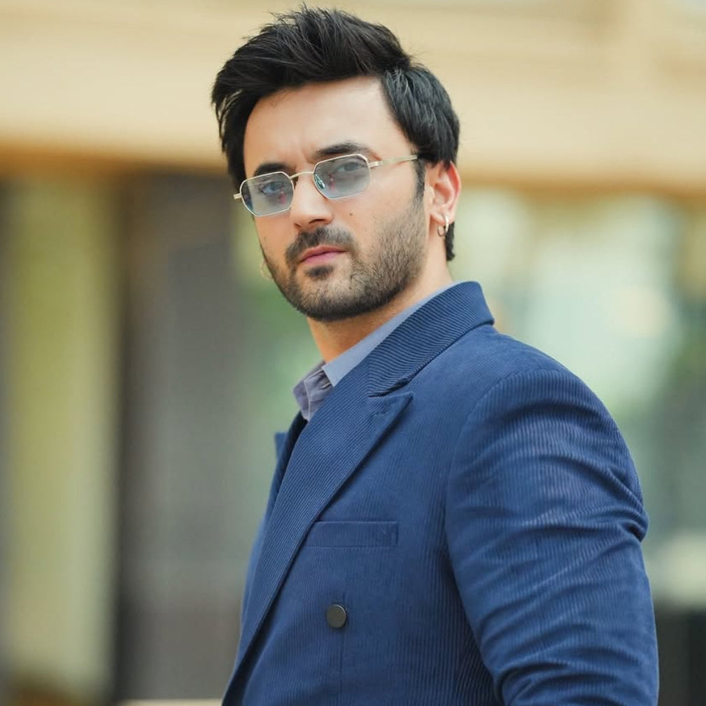 PARAMVIR SINGH CHEEMA WEARING OLIVIER SUN IN SILVER/ LIGHT BLUE