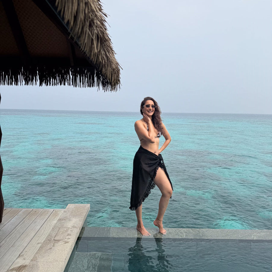 PRAGYA JAISWAL WEARING ANGELLICA SUN IN SILVER/GREY