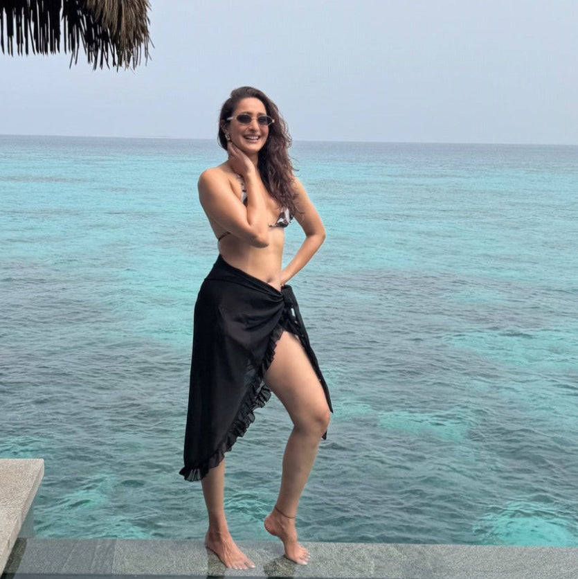 PRAGYA JAISWAL WEARING ANGELLICA SUN IN SILVER/GREY