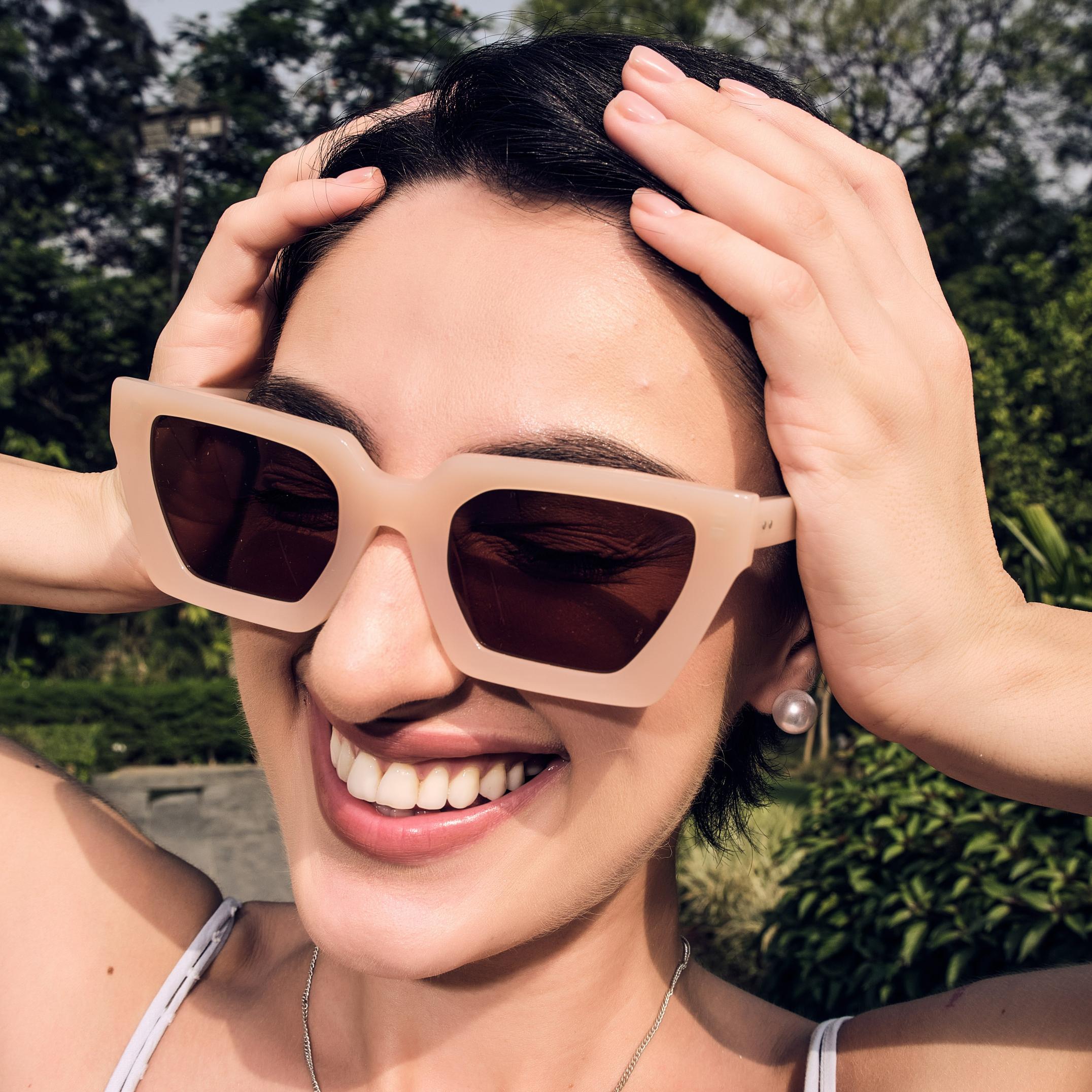 SANDRA SUN